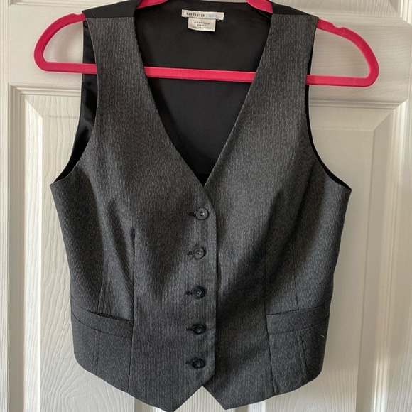 Black, button down vest. - Picture 1 of 6